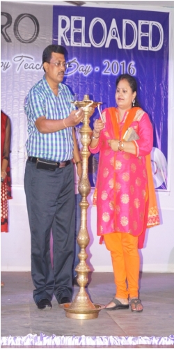 Principal Om Prakash & Chairman Padma Prakash Inaugurating Teacher's Day