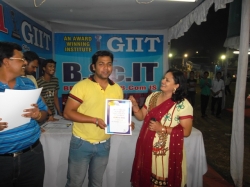 GIIT Team PhotoShoot at Canvas'12 at Gopal Maidan, Bistupur